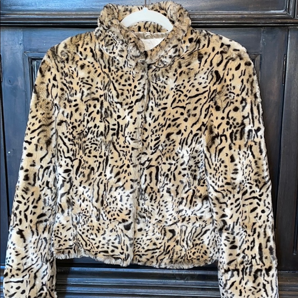 Beautiful Faux fur leopard jacket ADORE